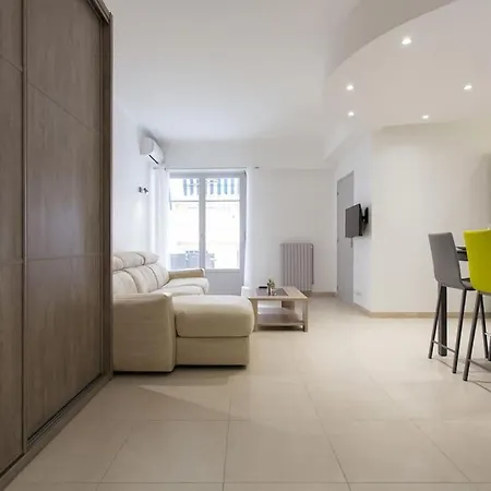 2 Pieces De Jonathan - Les Pins Centre - Proche Plages ז'ואן-לה-פינס