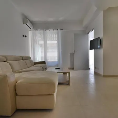 2 Pieces De Jonathan - Les Pins Centre - Proche Plages Apartment *