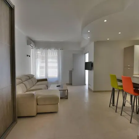 דירה 2 Pieces De Jonathan - Les Pins Centre - Proche Plages ז'ואן-לה-פינס